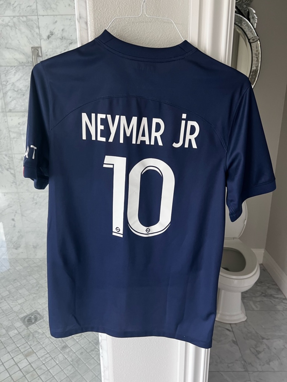 EUC Women’s Medium Paris Saint Germain Neymar Jr. Soccer Jersey - Picture 4 of 9